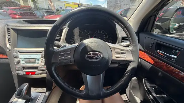 2010 Subaru Legacy Carousel 7