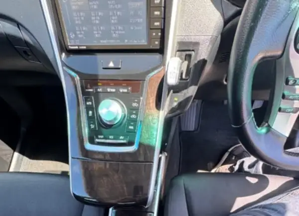 2015 Toyota Sai Carousel 7