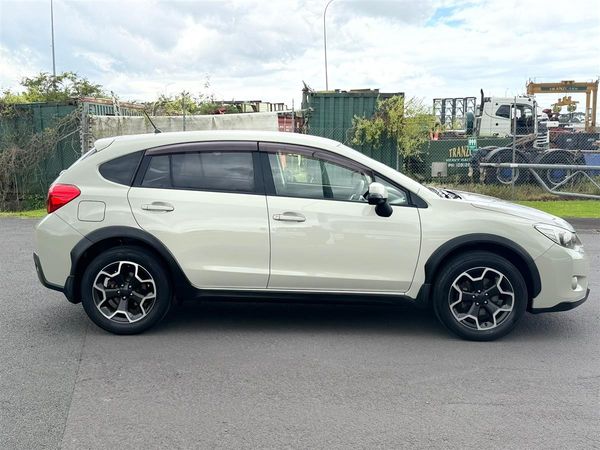2014 Subaru XV EYESIGHT !! AWD !! Carousel 5