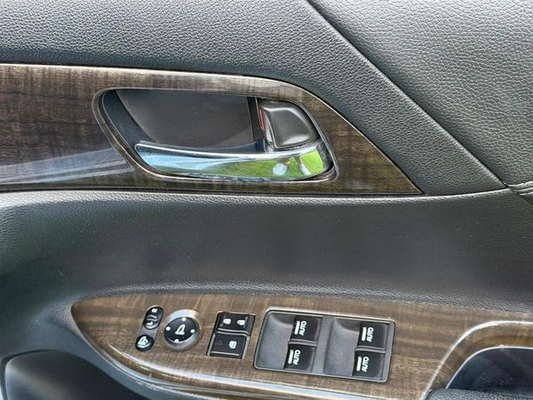 2013 Honda Accord HYBRID !! CRUISE CONTROL !! Carousel 13