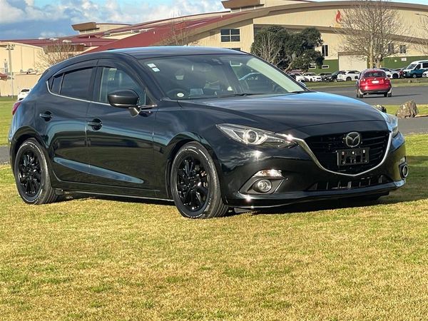 2014 Mazda Axela !! 2.0 SL !! LEATHER & HEATED SEATS !! Carousel 1