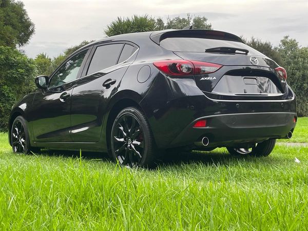 2013 Mazda Axela 2.0 SL !! LEATHER & HEATED SEATS !! Carousel 4