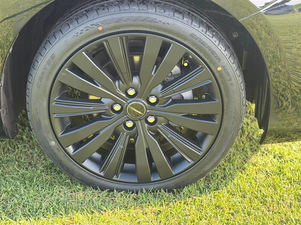 2013 Toyota Camry HYBRID !! BLACK ALLOYS !! Carousel 16