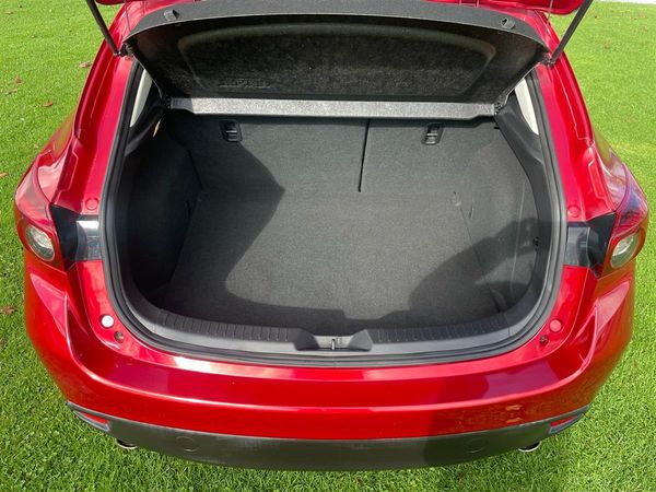2013 Mazda Axela SKYACTIV !! ONLY DRIVEN 52K KMS !! Carousel 16