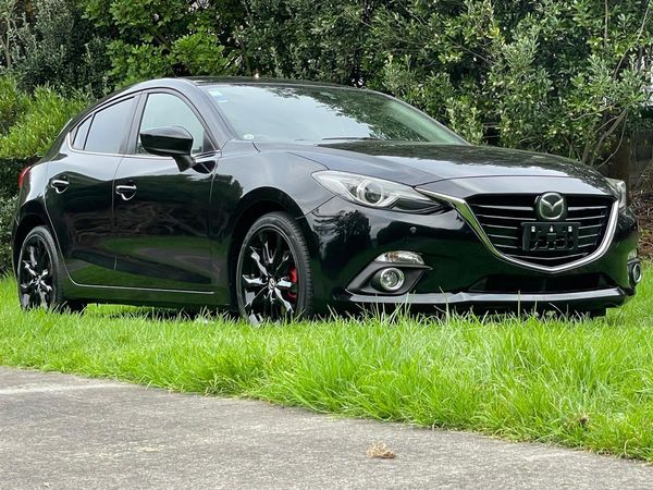 2013 Mazda Axela 2.0 SL !! LEATHER & HEATED SEATS !! Carousel 1