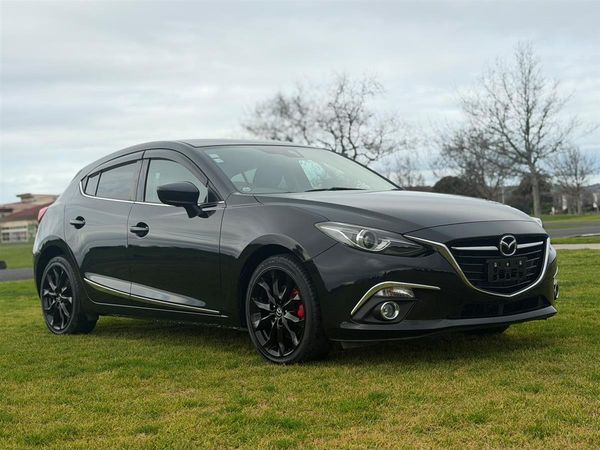2015 Mazda Axela SKYACTIV !! 2.0 S !! BLACK ALLOYS !! Carousel 1