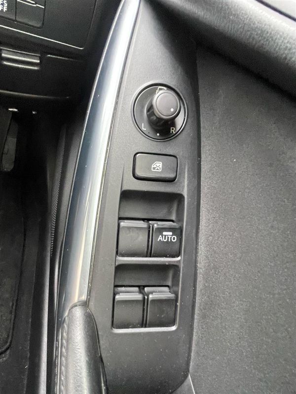 2013 Mazda Atenza SKYACTIV !! PARKING SENSORS !! Carousel 14