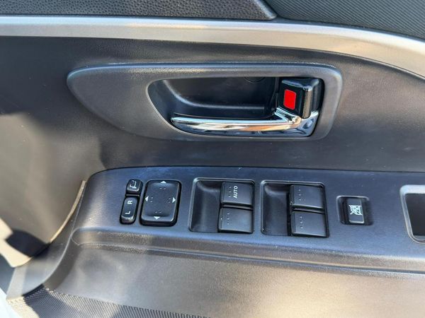 2013 Mazda Premacy 7 SEATER !! POWER SLIDING DOORS Carousel 9