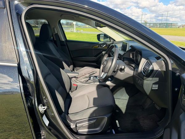 2014 Mazda Axela !! 2.0 S !! BLACK ALLOYS !! Carousel 7