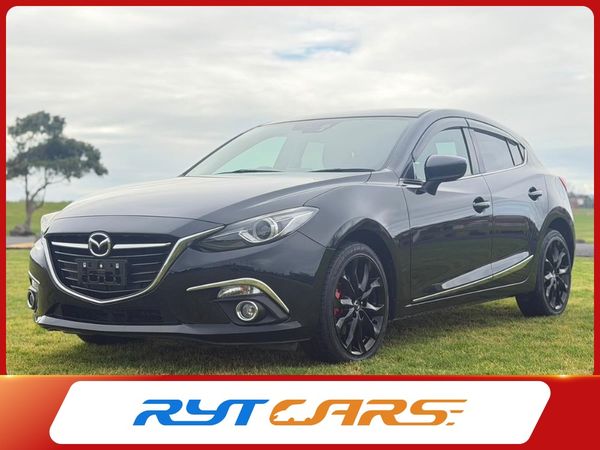 2015 Mazda Axela SKYACTIV !! 2.0 S !! BLACK ALLOYS !!