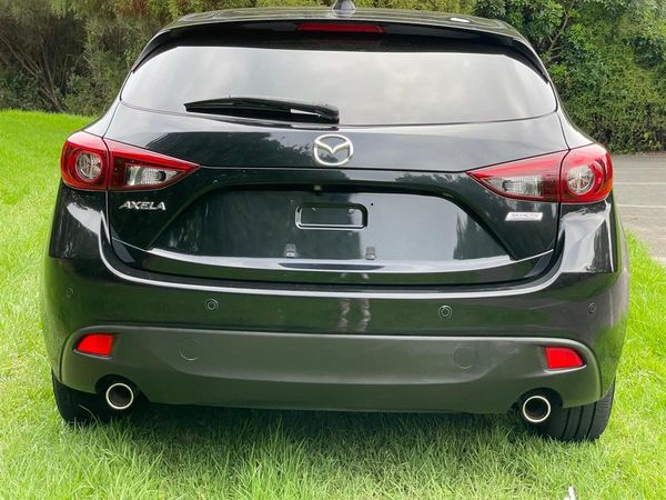 2013 Mazda Axela 2.0 SL !! LEATHER & HEATED SEATS !! Carousel 3