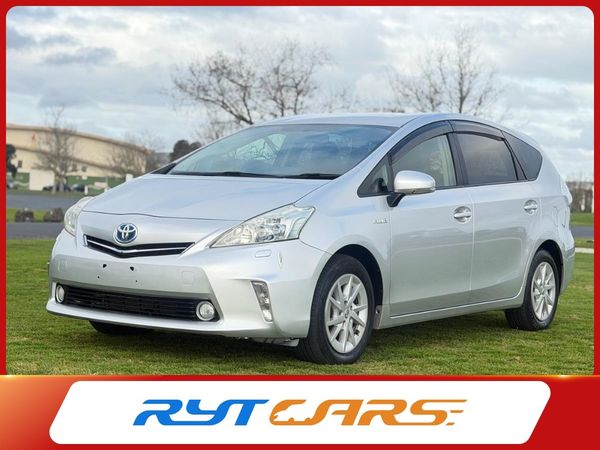 2013 Toyota Prius ALPHA HYBRID !! 7 SEATER !!