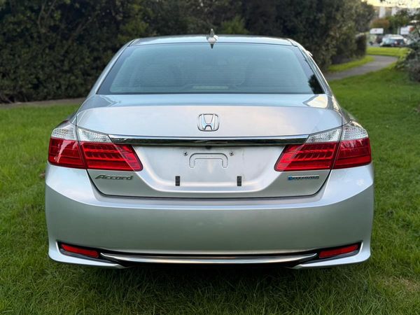 2013 Honda Accord HYBRID !! CRUISE CONTROL !! Carousel 6
