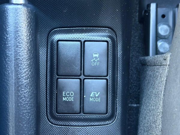 2015 Toyota Aqua GGS HYBRID !! ALLOYS !! Carousel 11