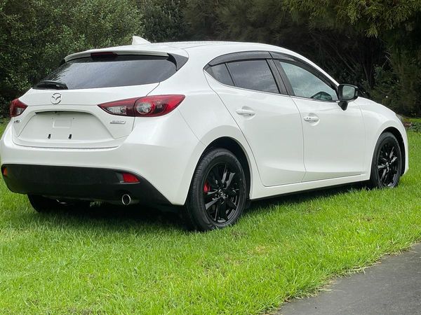 2015 Mazda Axela !! HUD DISPLAY !! BRAND NEW TYRES !! Carousel 4