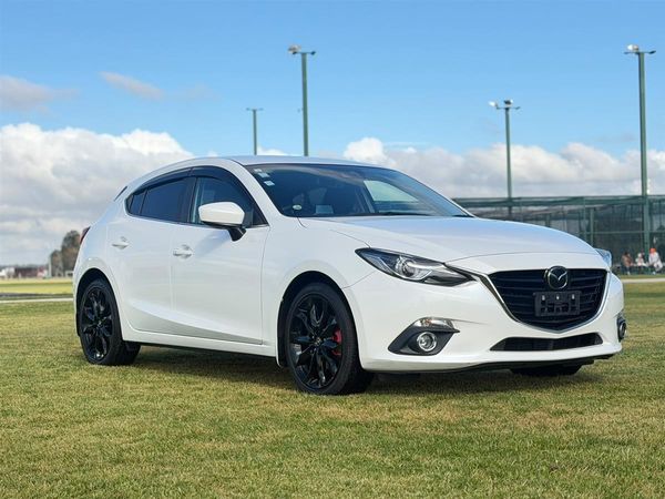 2015 Mazda Axela 2.0 S !! HUD DISPLAY Carousel 1