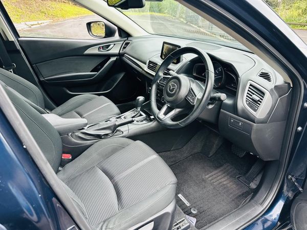 2016 Mazda Axela SPORTS !! SKYACTIVE ENGINE !! Carousel 13