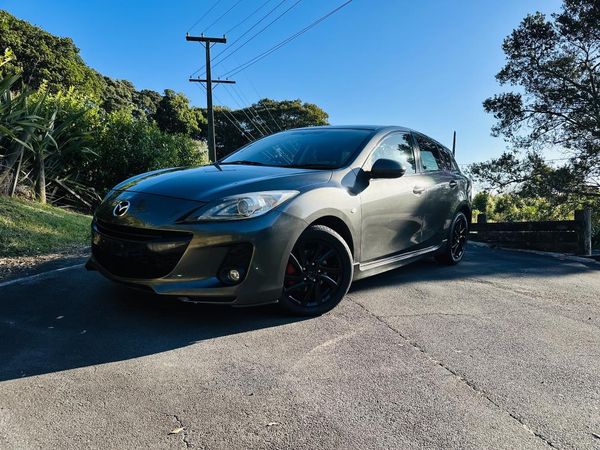 2012 Mazda Axela SPORTS !! STUNNING ALLOYS !! Carousel 2