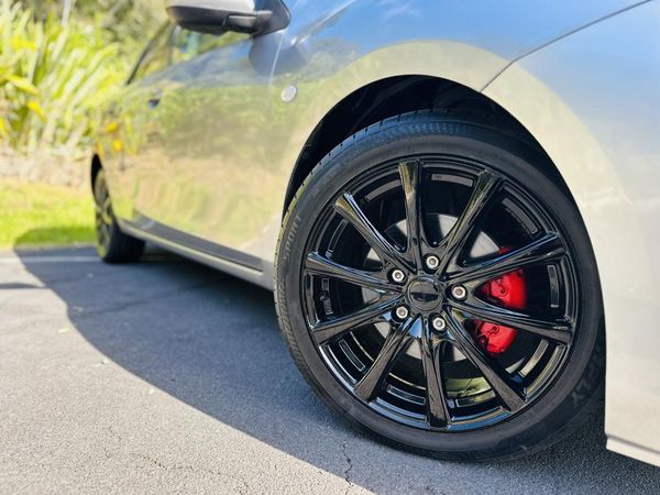 2012 Mazda Axela SPORTS !! STUNNING ALLOYS !! Carousel 18