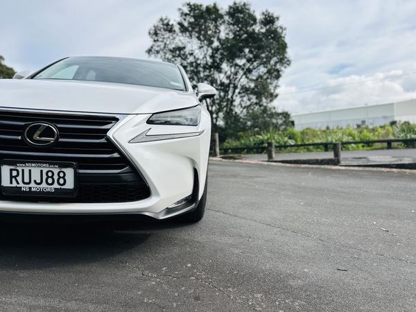 2016 Lexus NX 200t SPORTS !! TOP SPEC !! Carousel 8