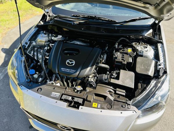 2016 Mazda Demio SPORTS !! SKYACTIVE ENGINE !! Carousel 17