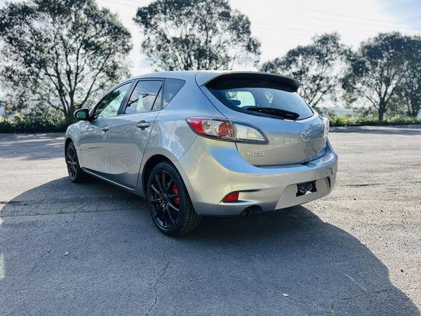 2012 Mazda Axela SPORTS !! STUNNING ALLOYS !! Carousel 4