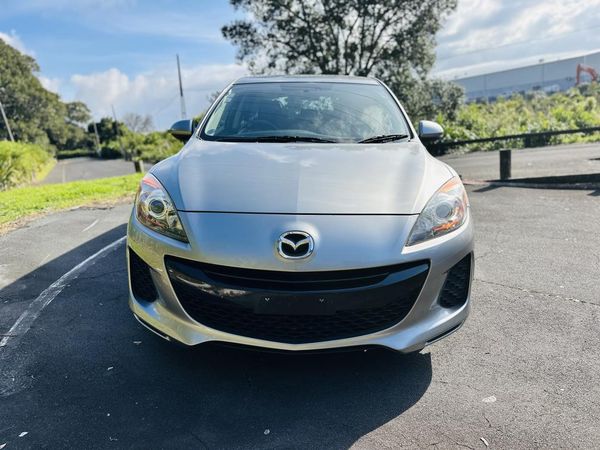 2012 Mazda Axela SPORTS !! STUNNING ALLOYS !! Carousel 1