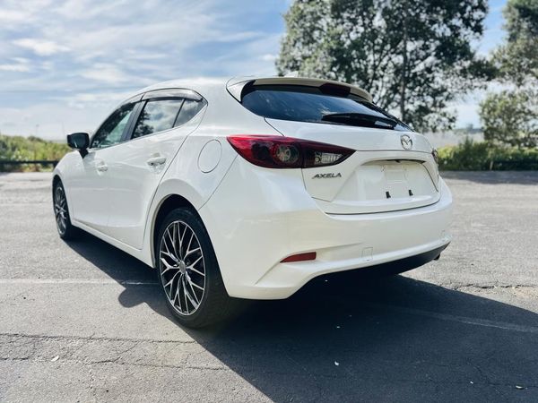 2016 Mazda Axela SPORTS !! HIGH SPEC !! Carousel 4