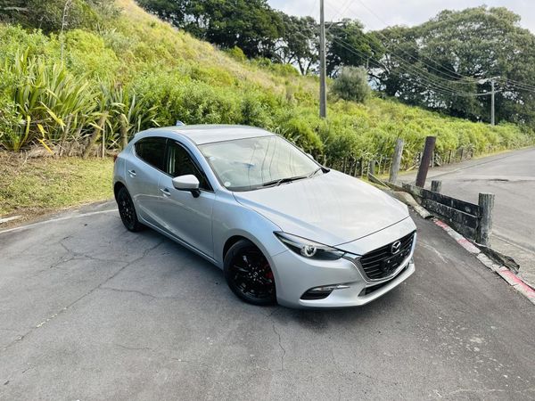 2017 Mazda Axela 15S SPORTS !! HIGH SPEC !! Carousel 9