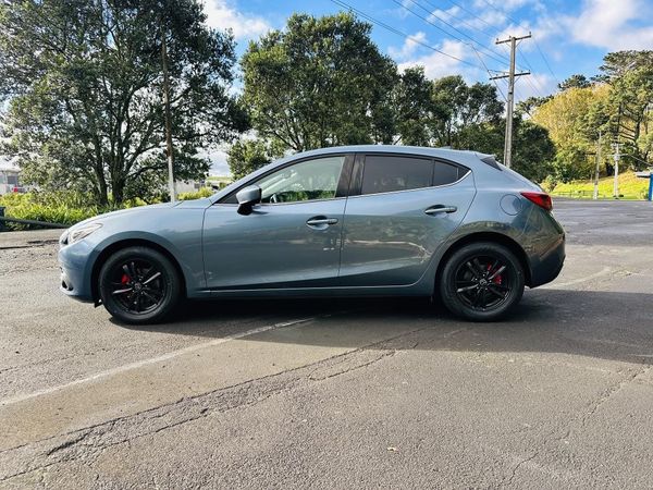 2015 Mazda Axela 15S SPORTS !! HIGH SPEC !! Carousel 3