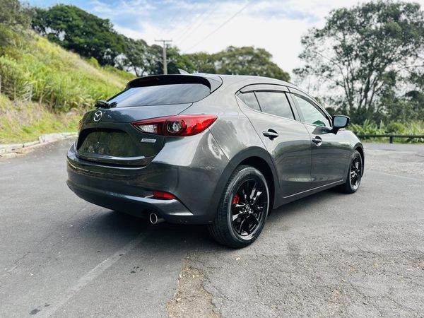 2017 Mazda Axela SPORTS !! SKYACTIVE ENGINE !! Carousel 6