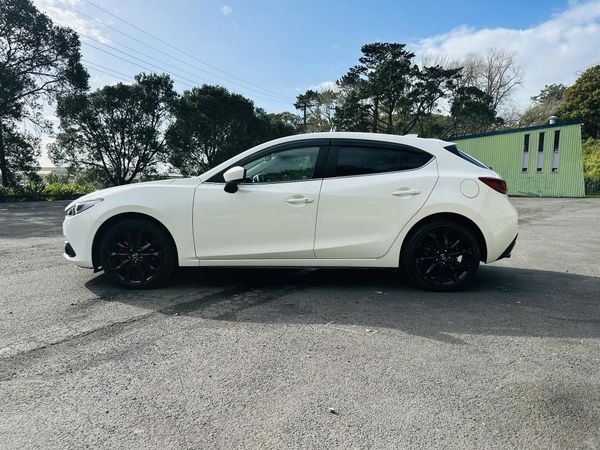 2014 Mazda Axela 20S SPORTS !! TOP SPEC !! Carousel 3