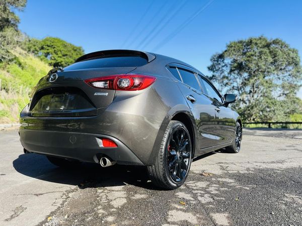 2014 Mazda Axela 20S SPORTS !! STUNNING ALLOYS !! Carousel 6