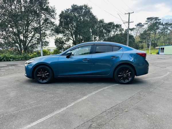 2016 Mazda Axela SPORTS !! SKYACTIVE ENGINE !! Carousel 3