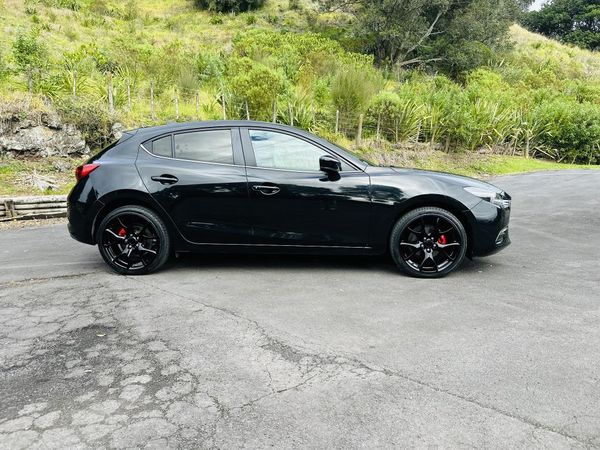 2017 Mazda Axela 15S SPORTS !! HIGH SPEC !! Carousel 7