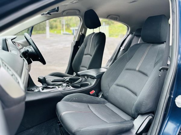2016 Mazda Axela SPORTS !! SKYACTIVE ENGINE !! Carousel 14