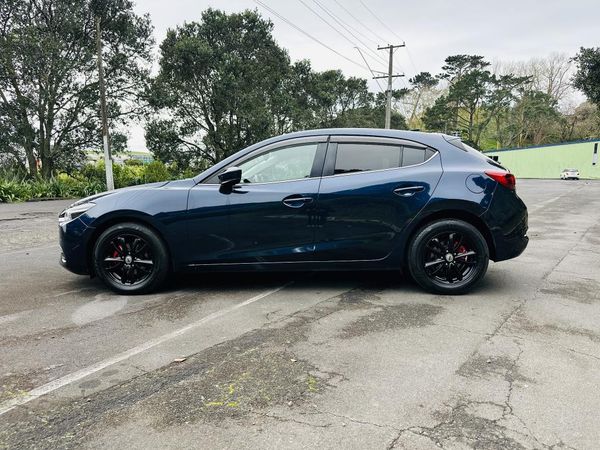 2016 Mazda Axela SPORTS !! SKYACTIVE ENGINE !! Carousel 3