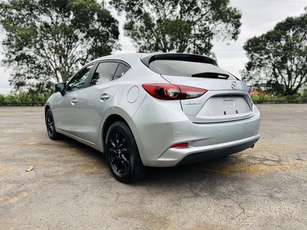 2017 Mazda Axela 15S SPORTS !! TOP SPEC !! Carousel 4