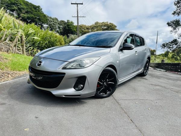 2013 Mazda Axela SPORTS !! ALL NEW TYERS !! Carousel 2