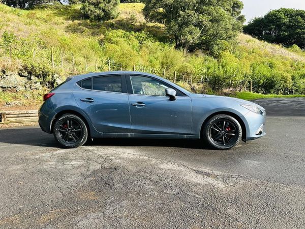 2015 Mazda Axela 15S SPORTS !! HIGH SPEC !! Carousel 7