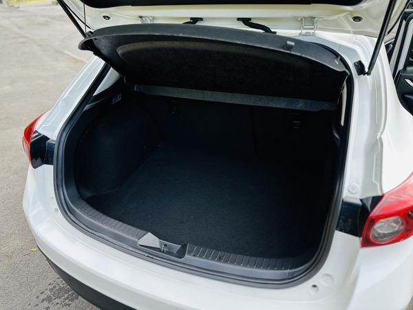 2014 Mazda Axela 20S SPORTS !! TOP SPEC !! Carousel 16