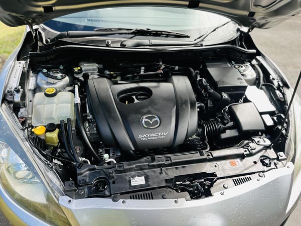 2013 Mazda Axela SPORTS !! SKYACTIVE ENGINE !! Carousel 17