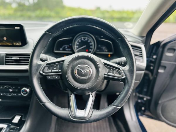 2016 Mazda Axela SPORTS !! SKYACTIVE ENGINE !! Carousel 10