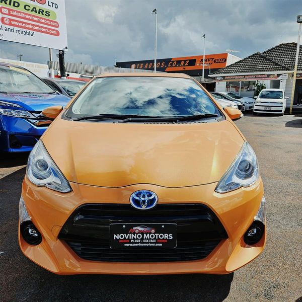 2015 Toyota Aqua HYBRID G SPEC LOW KMS Carousel 1