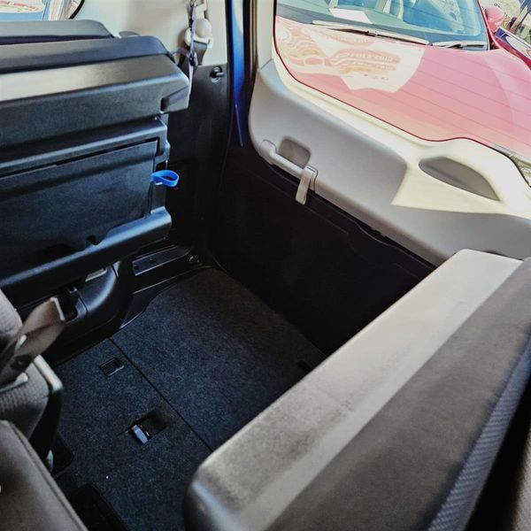 2017 Suzuki Landy 8 Seater van Carousel 11