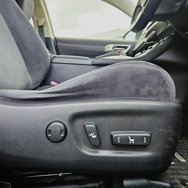 2014 Lexus CT 200h HYBRID Carousel 17