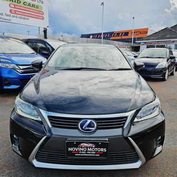 2014 Lexus CT 200h HYBRID Carousel 1