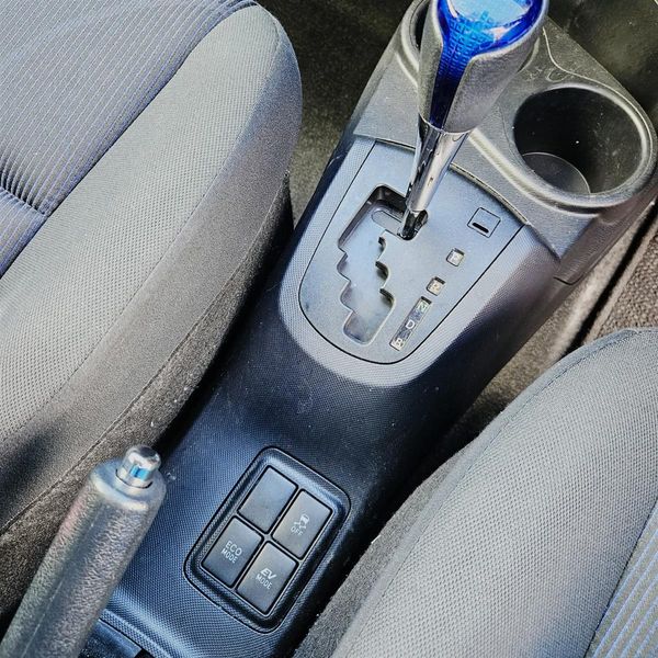 2015 Toyota Aqua HYBRID G SPEC LOW KMS Carousel 14