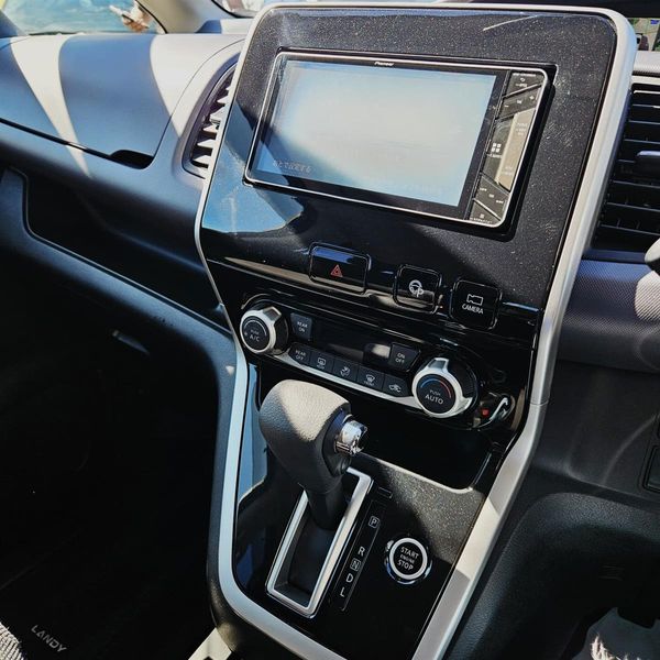 2017 Suzuki Landy 8 Seater van Carousel 18