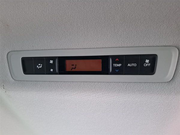 2016 Toyota Noah HYBRID CRUISE CONTROL LANE ASSIST PRE-CRASH SENSOR 2 POWER SLIDING DOORS SEAT HEATERS EV/ECO/POWER MODES ALLOYS ISOFIX Carousel 17